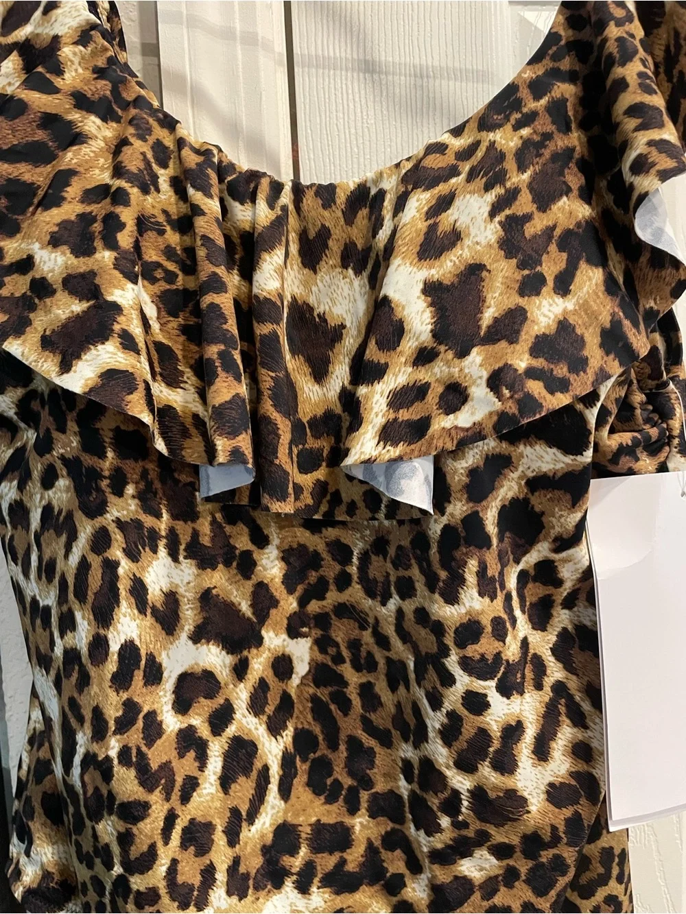 Leopard print one piece women’s bathing suit built in shelf Bra ruffle collar 14